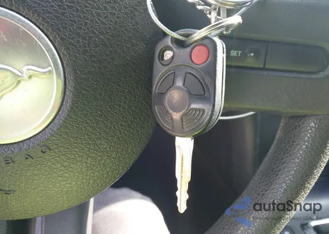 2010 Ford Mustang V6 z USA, uszkodzony, nr VIN 1ZVBP8AN7A5114737